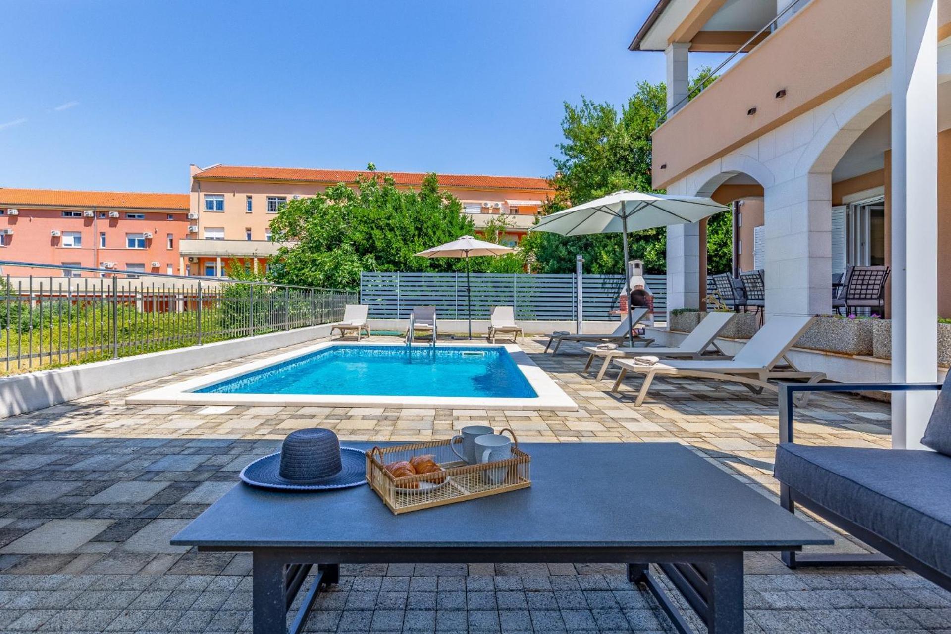 Villa Lotus With Pool And Jacuzzi
